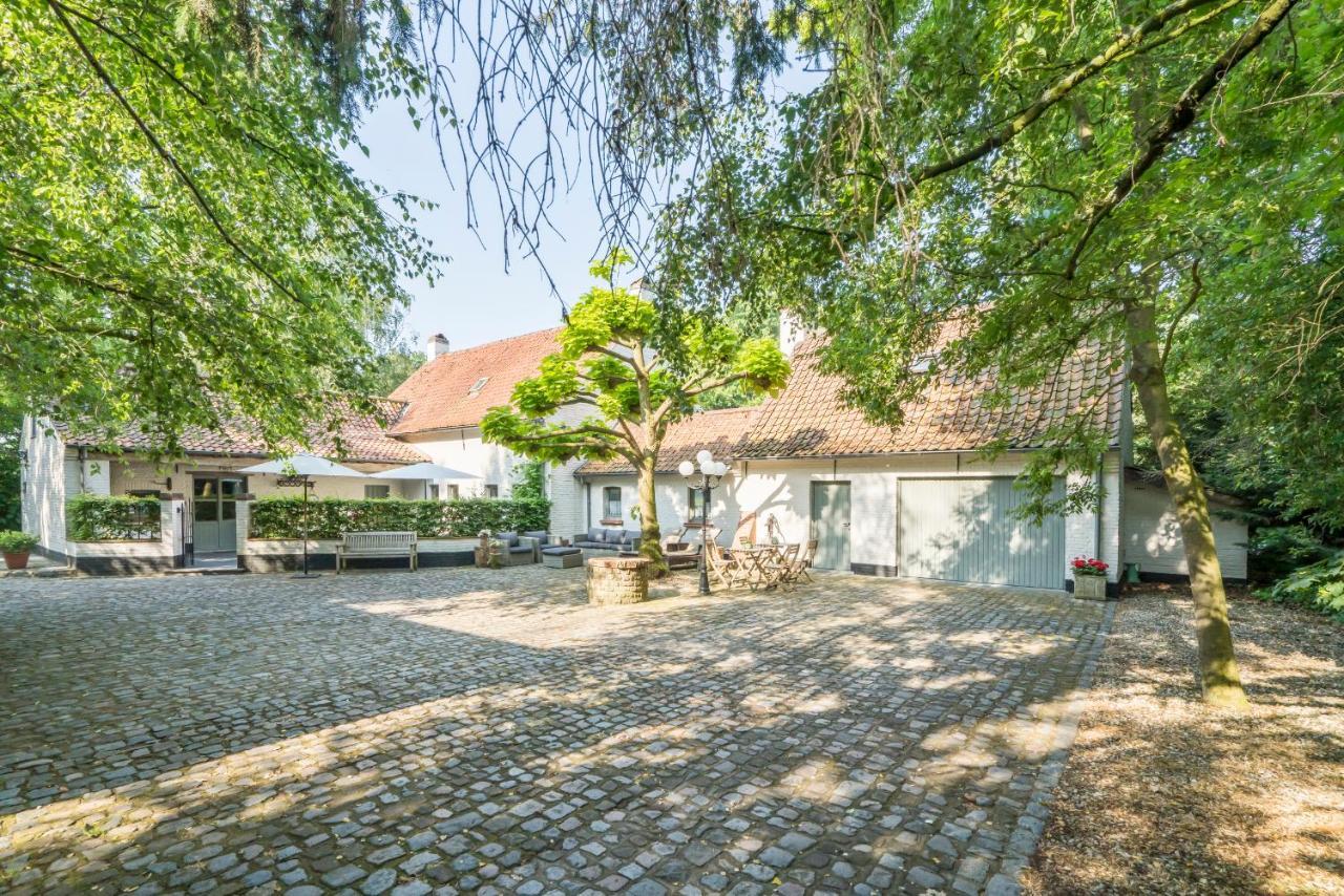 Fantastische Vakantiewoning Aan Het Bos Wingene Bagian luar foto