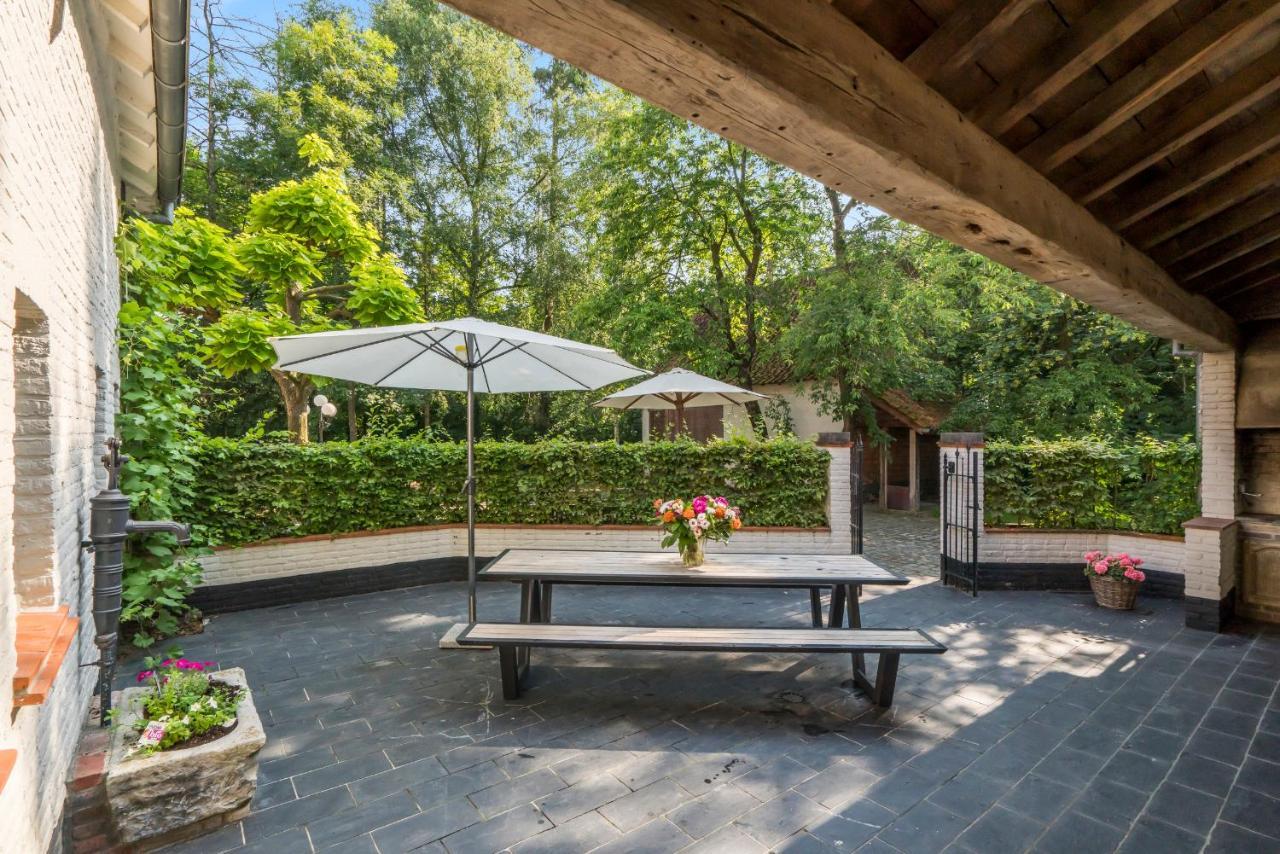 Fantastische Vakantiewoning Aan Het Bos Wingene Bagian luar foto